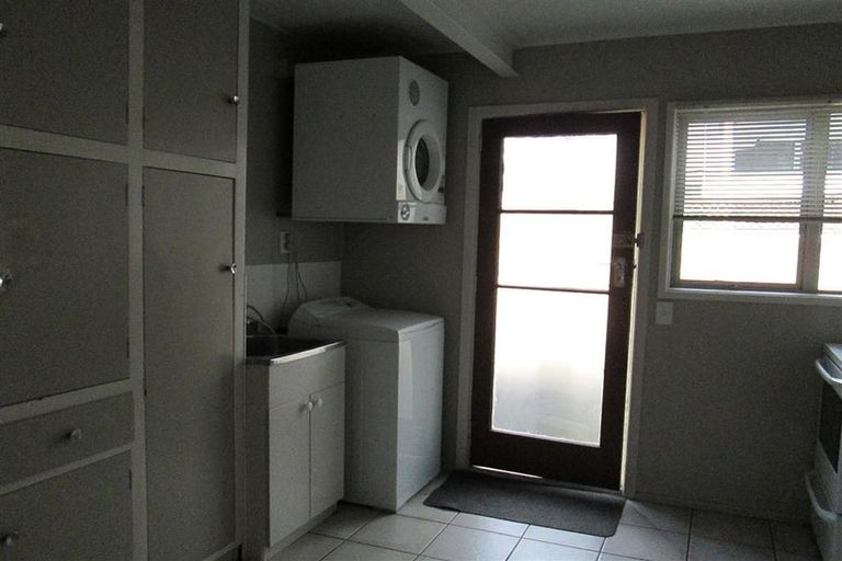 Photo of property in 6/7 Newnham Terrace, Upper Riccarton, Christchurch, 8041