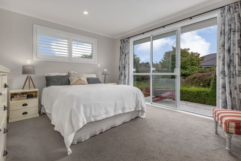 Photo of property in 27 Waipunahau Road, Waikanae, 5036