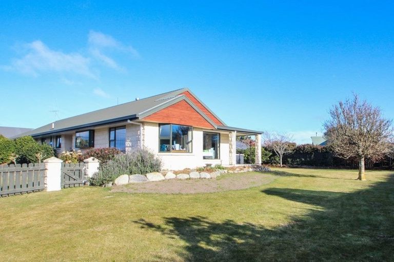 Photo of property in 17 Essex Street, Weston, Oamaru, 9401