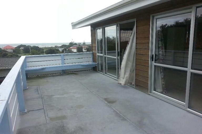 Photo of property in 47 William Street, Waikanae Beach, Waikanae, 5036