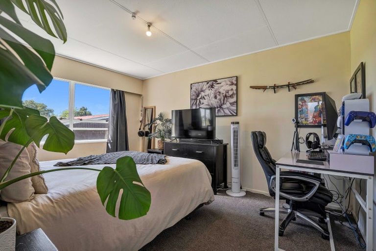 Photo of property in 6b York Street, Eltham, 4322