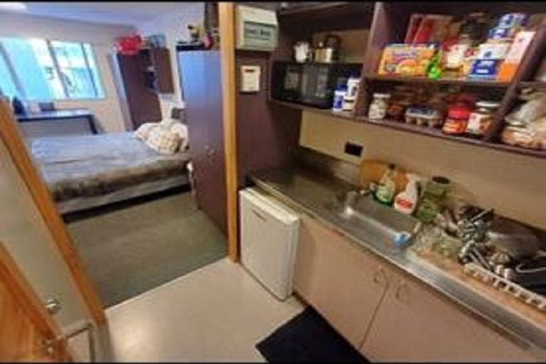 Photo of property in 12 Martin Square, Te Aro, Wellington, 6011