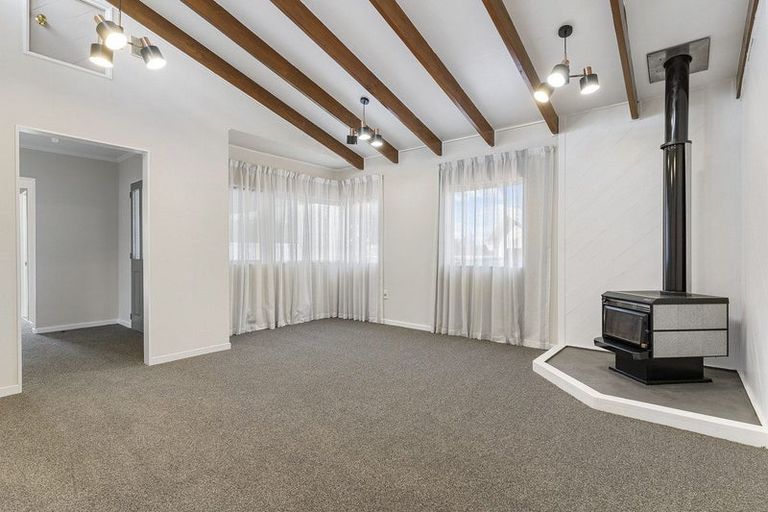 Photo of property in 302 Dickson Road, Papamoa Beach, Papamoa, 3118