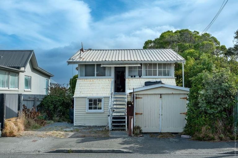 Photo of property in 278 Marine Parade, New Brighton, Christchurch, 8061