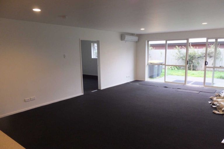 Photo of property in 301 Riccarton Road, Upper Riccarton, Christchurch, 8041