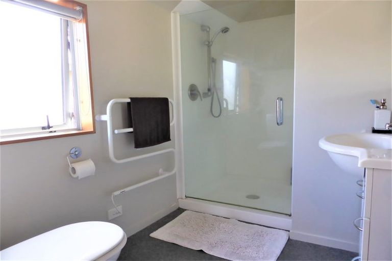 Photo of property in 27a Waverton Terrace, Churton Park, Wellington, 6037