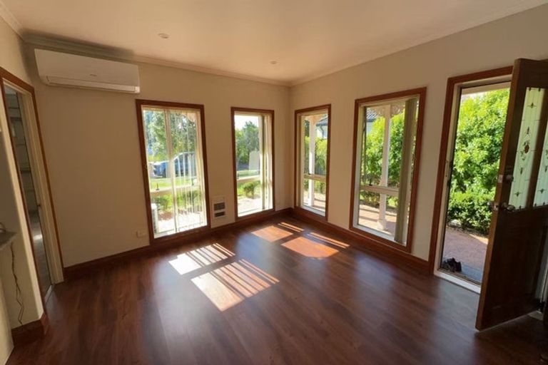 Photo of property in 8 Sheddings Lane, East Tamaki, Auckland, 2016