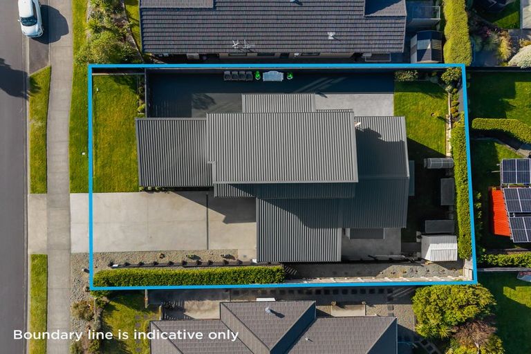 Photo of property in 17 John Burke Drive, Aotea, Porirua, 5024
