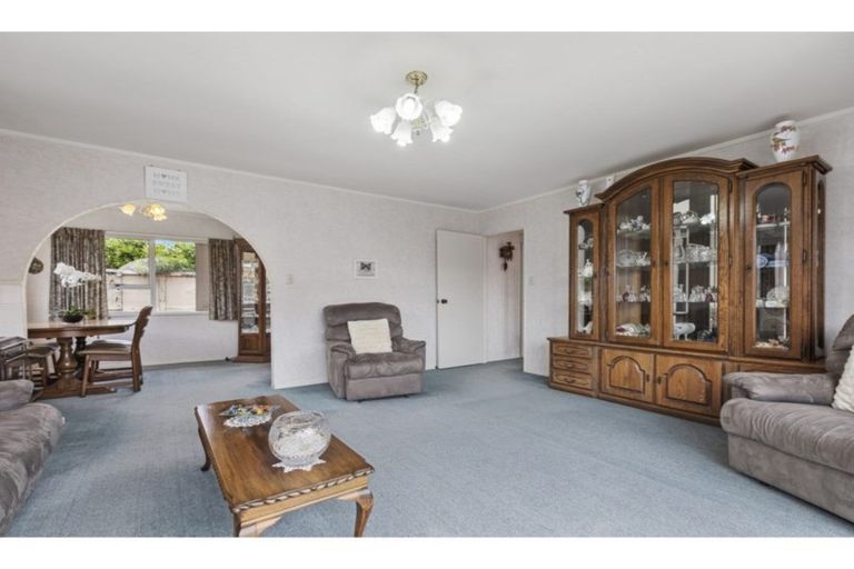 Photo of property in 23a Nukumea Common, Orewa, 0931