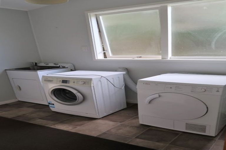 Photo of property in 9 Ardross Avenue, Khandallah, Wellington, 6035