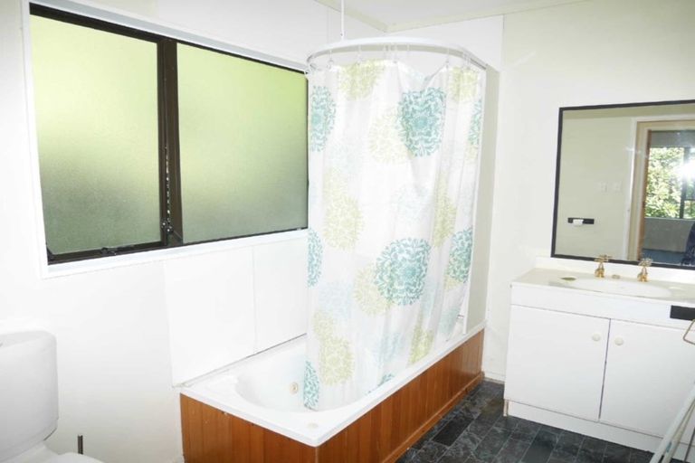 Photo of property in 30a Clunie Avenue, Raumati South, Paraparaumu, 5032