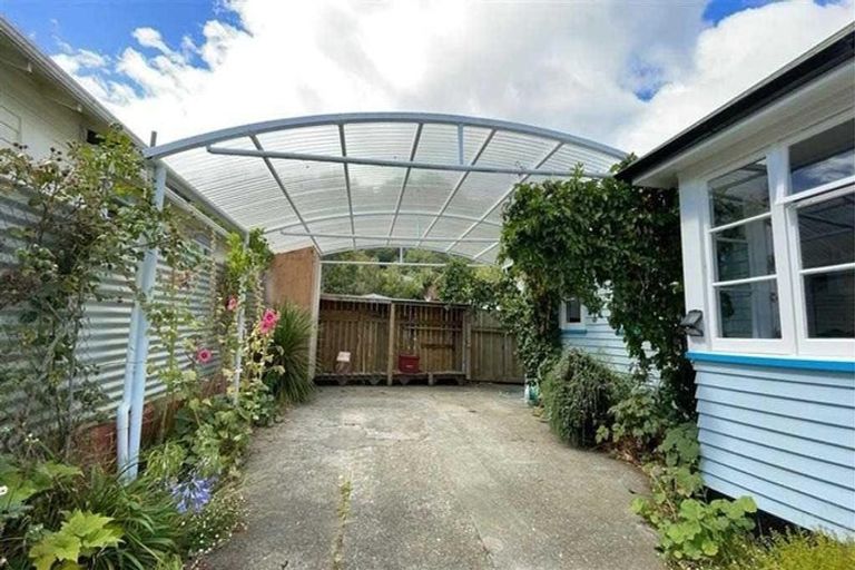 Photo of property in 146 Waikawa Road, Picton, 7220