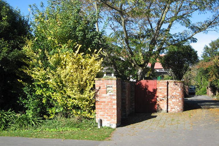 Photo of property in 12b Taylors Avenue, Bryndwr, Christchurch, 8052