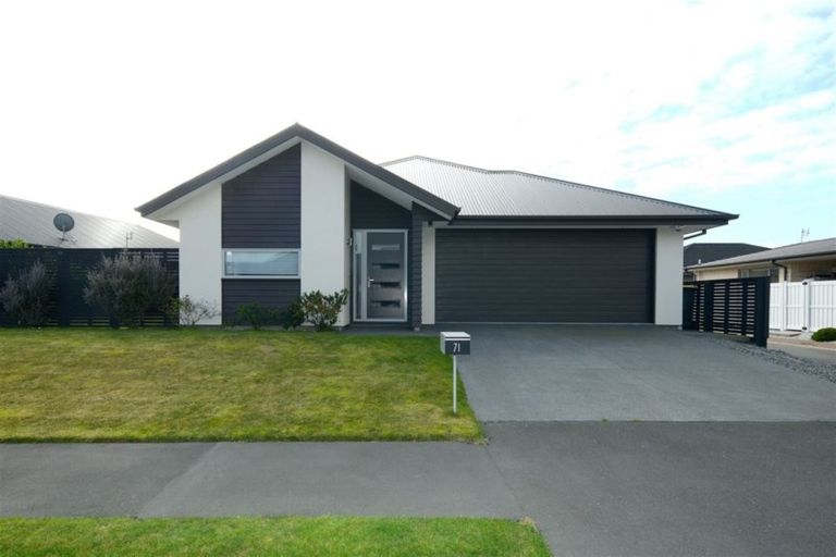 Photo of property in 71 Awatea Gardens, Wigram, Christchurch, 8042