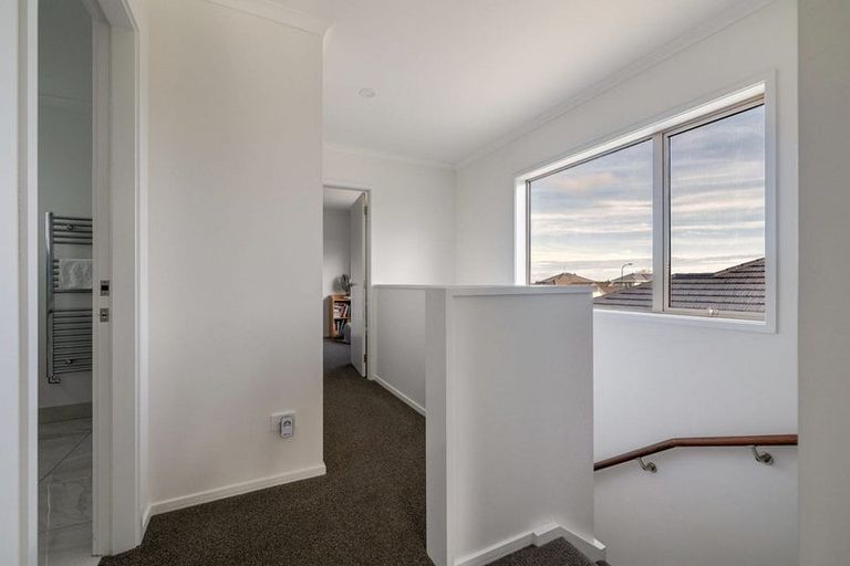 Photo of property in 6 Silkwood Place, Fitzherbert, Palmerston North, 4410