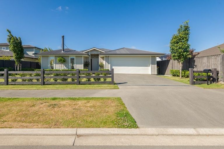 Photo of property in 18 Sterling Drive, Prebbleton, 7604