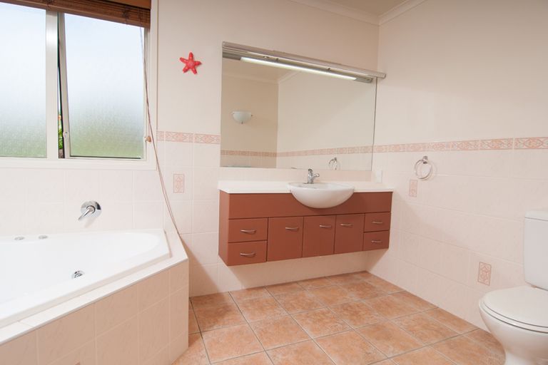 Photo of property in 6 Blue Marlin Drive, Kerikeri, 0230