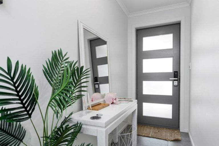 Photo of property in 32 Cheese Factory Lane, Brookfield, Tauranga, 3110