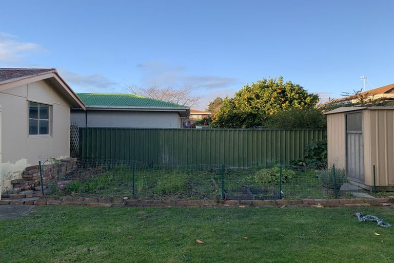 Photo of property in 20 Milton Street, Roslyn, Palmerston North, 4414