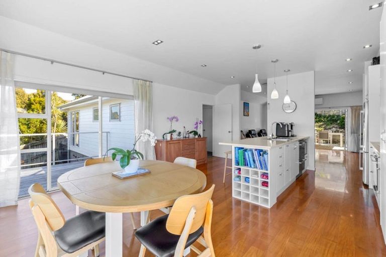 Photo of property in 26 Kotanui Avenue, Army Bay, Whangaparaoa, 0930