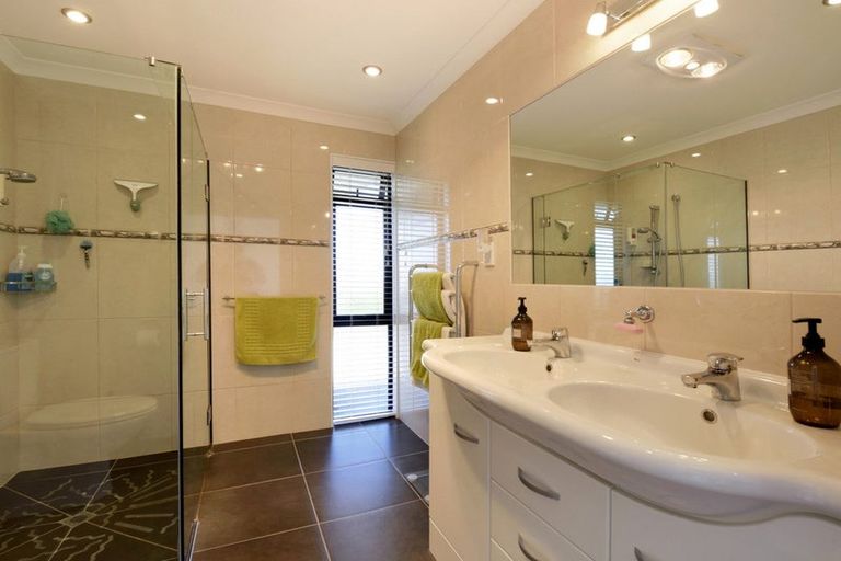 Photo of property in 18 Springlea Heights, Atawhai, Nelson, 7010