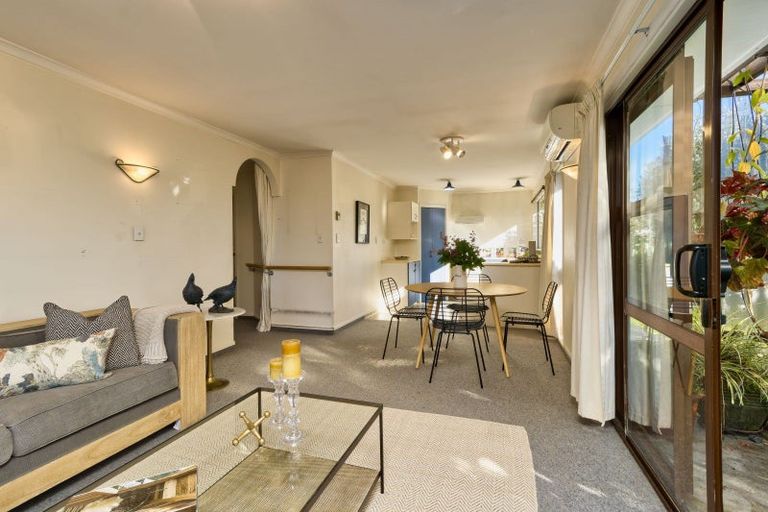 Photo of property in 3/20 Mangarau Crescent, Havelock North, 4130