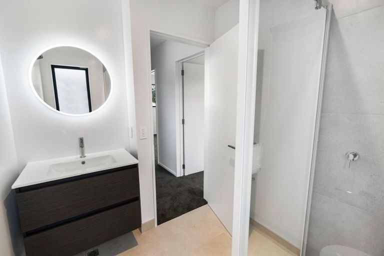 Photo of property in 2/67 Osborne Street, Waltham, Christchurch, 8011