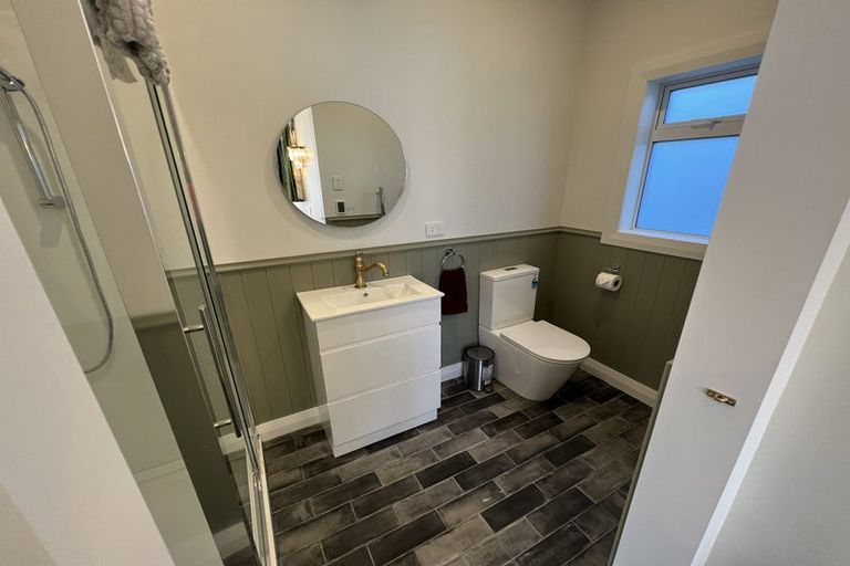 Photo of property in 1 George Hawkins Way, Martinborough, 5711