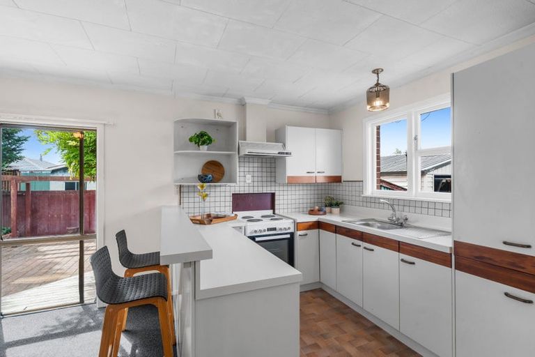 Photo of property in 26 Glenora Place, Hornby, Christchurch, 8042