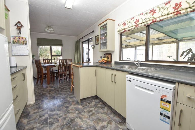 Photo of property in 250b High Street North, Carterton, 5713