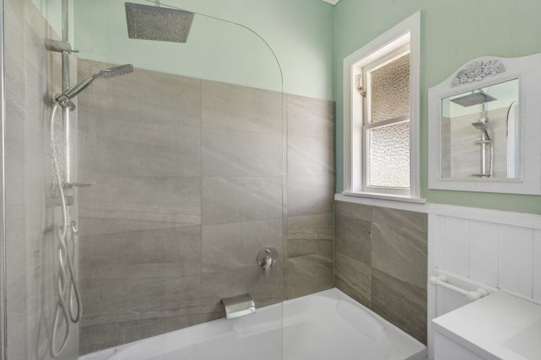 Photo of property in 40 Bedford Road, Marewa, Napier, 4110