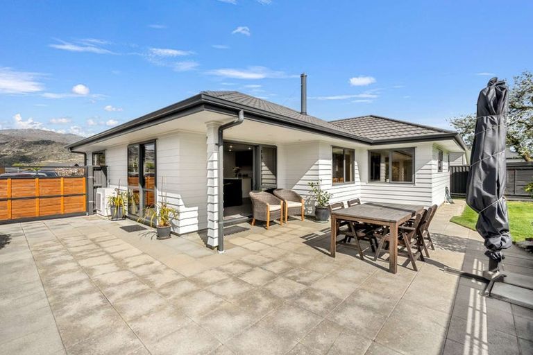 Photo of property in 12 Perriam Place, Mount Pisa, Cromwell, 9383