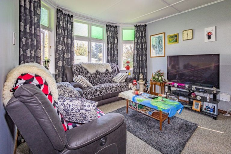 Photo of property in 25 Pitt Street, Raetihi, 4632