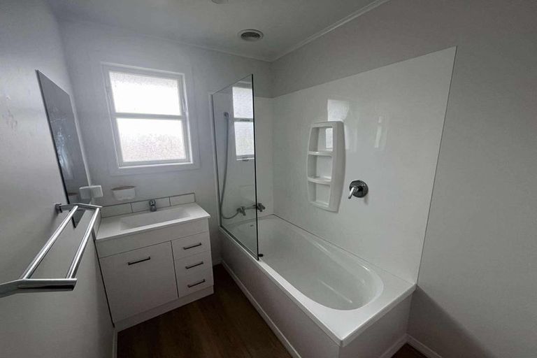 Photo of property in 30 Pembroke Street, Highbury, Palmerston North, 4412