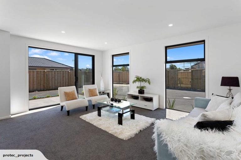 Photo of property in 21 Billington Drive, Halswell, Christchurch, 8025