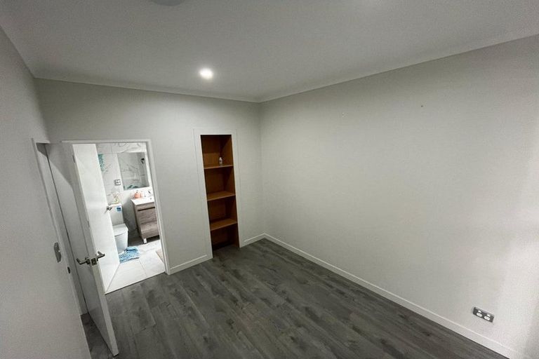 Photo of property in 49 Clayden Shuttleworth Street, Papakura, 2110