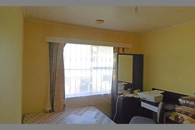 Photo of property in 1/1 Friesian Drive, Mangere, Auckland, 2022