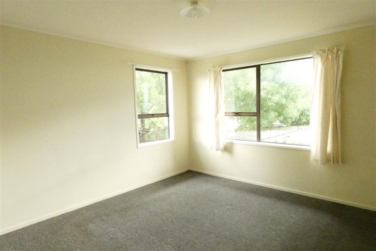 Photo of property in 19 Virgo Place, Glen Eden, Auckland, 0602