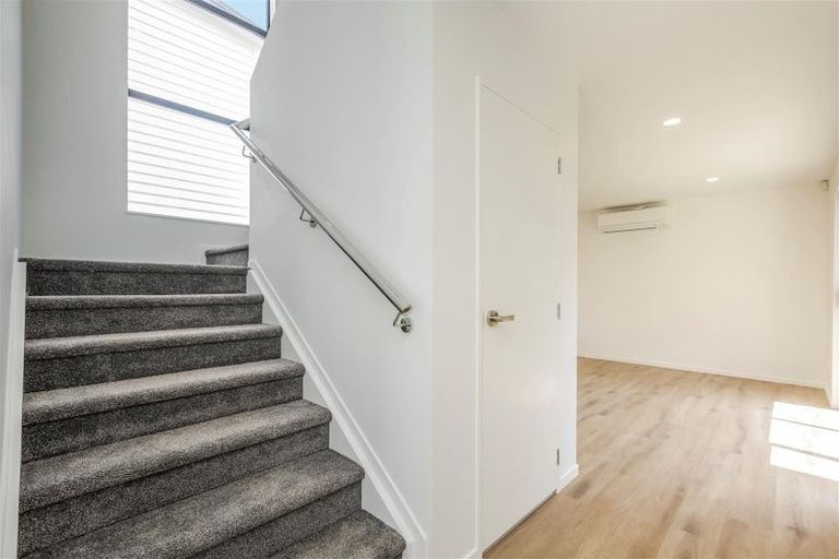 Photo of property in 7 Matukutureia Lane, Manurewa, Auckland, 2102