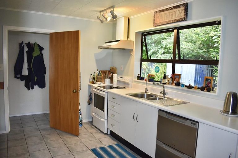 Photo of property in 59 Waerenga Road, Otaki, 5512