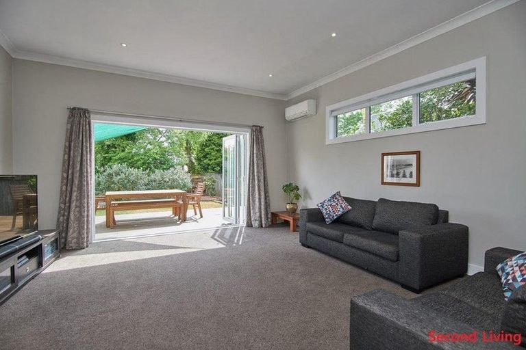 Photo of property in 214b Birkdale Road, Birkdale, Auckland, 0626