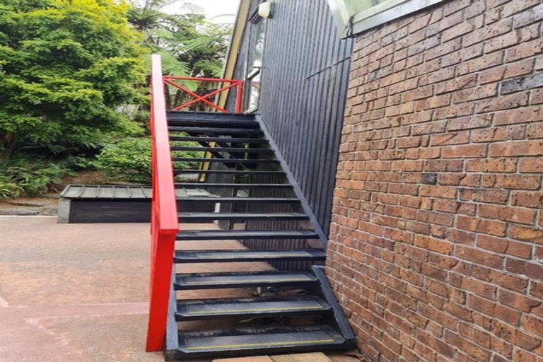 Photo of property in 8 Leith Crescent, Greymouth, 7805