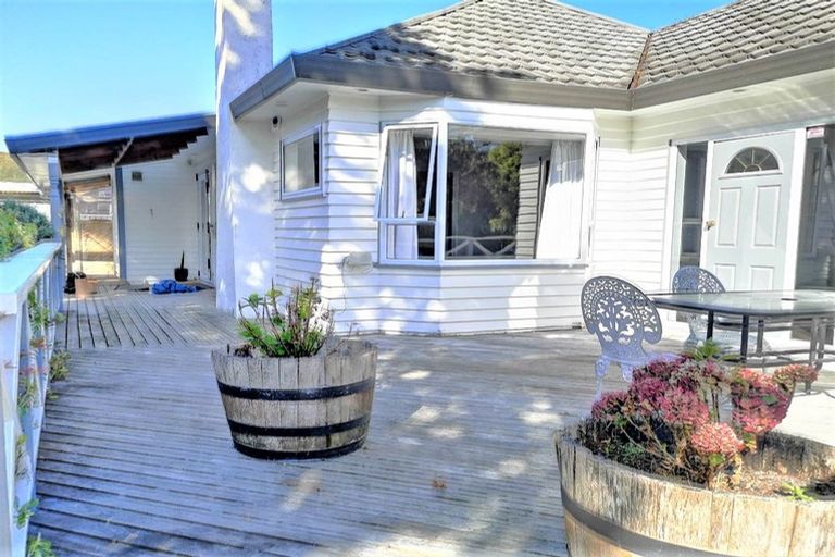 Photo of property in 1118 Fergusson Drive, Clouston Park, Upper Hutt, 5018