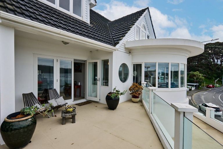 Photo of property in 412 Evans Bay Parade, Hataitai, Wellington, 6021