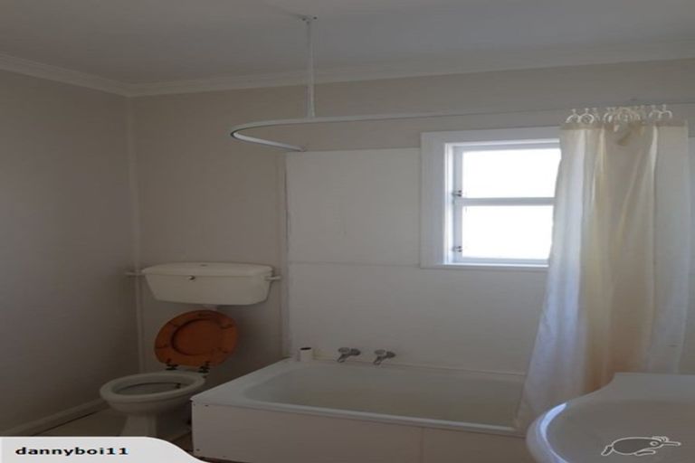 Photo of property in 2/18 Campbell Street, Whanganui, 4500