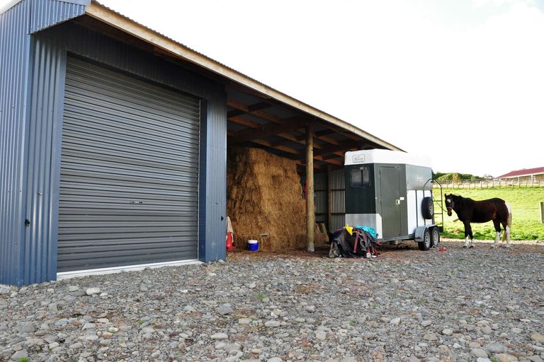 Photo of property in 21 Sutherland Road, Sanson, Palmerston North, 4479