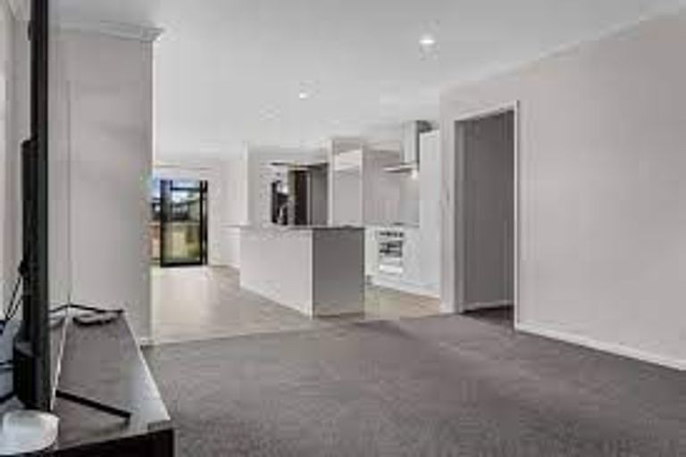 Photo of property in 38 Empire Crescent, Papamoa, 3118