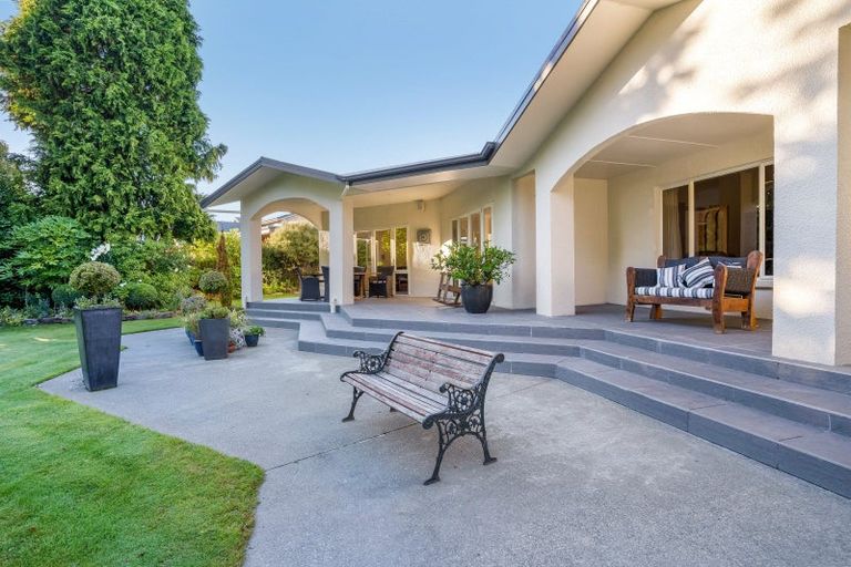 Photo of property in 71 Welsh Road, Winton, 9720
