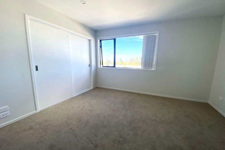 Photo of property in 45 Tima Lane, Mangere Bridge, Auckland, 2022