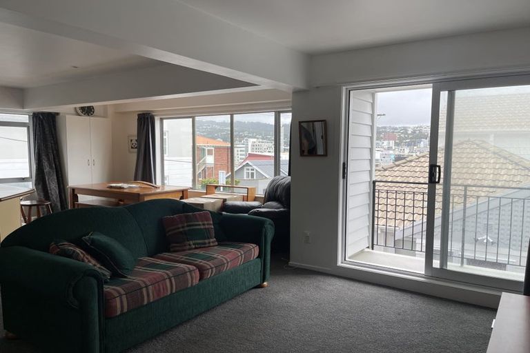 Photo of property in 1/15 Hawker Street, Mount Victoria, Wellington, 6011